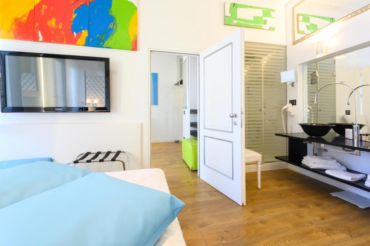 Pensión Domus Spagna Frattina 3*