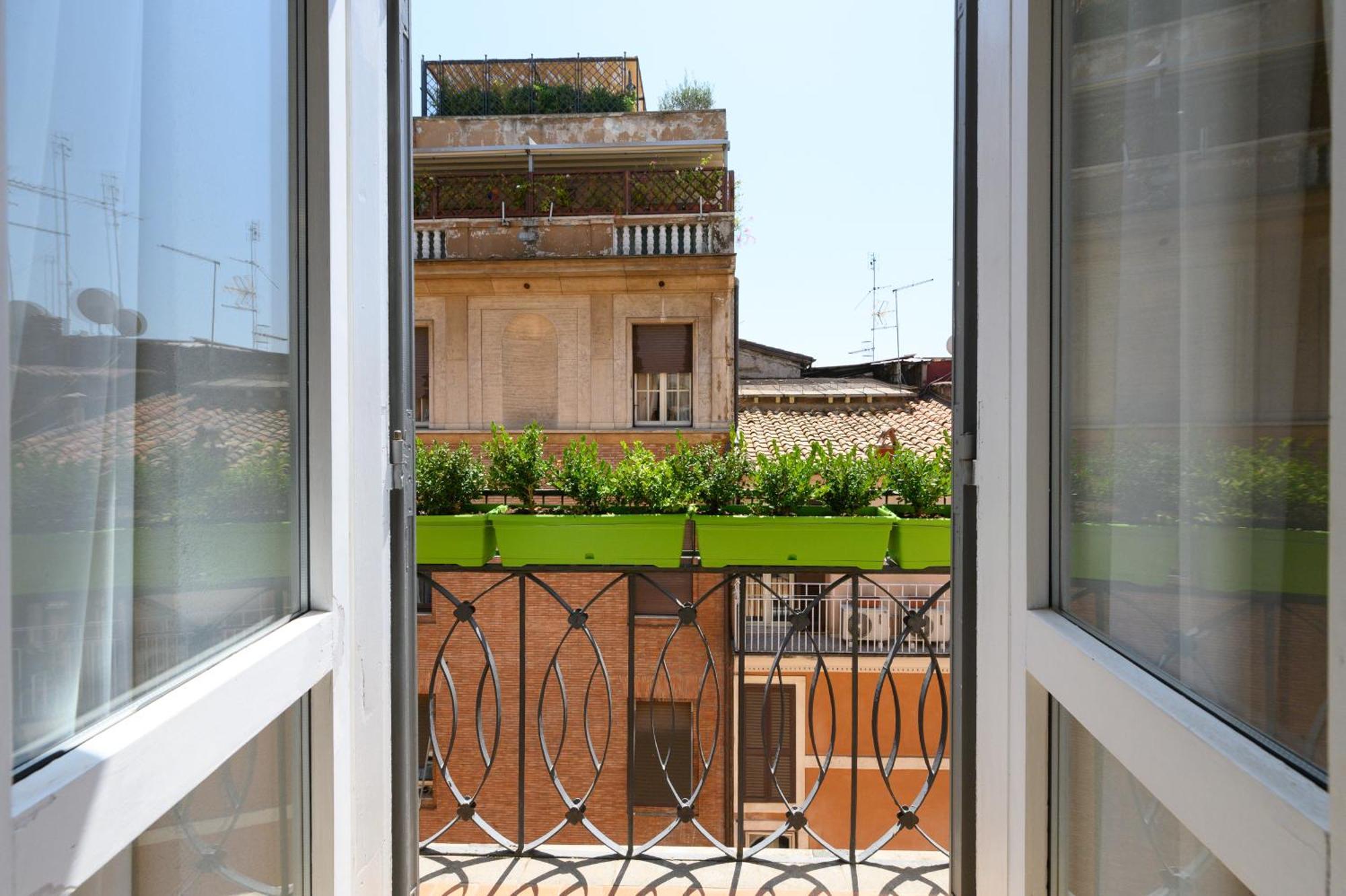 Domus Spagna Frattina Affittacamere 3*