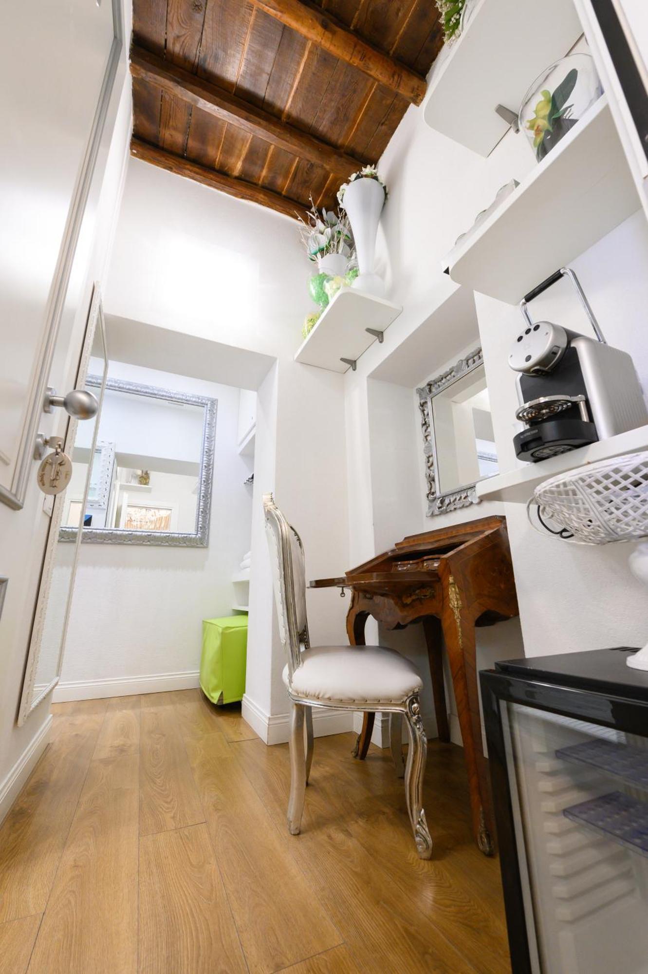 Affittacamere Domus Spagna Frattina 3*