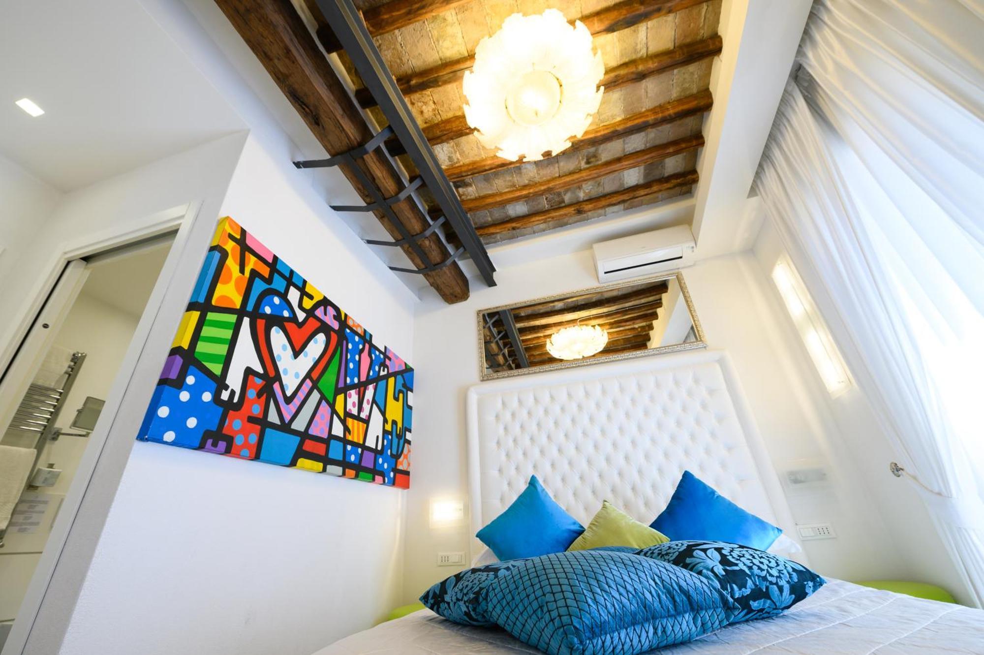 Domus Spagna Frattina Affittacamere 3*