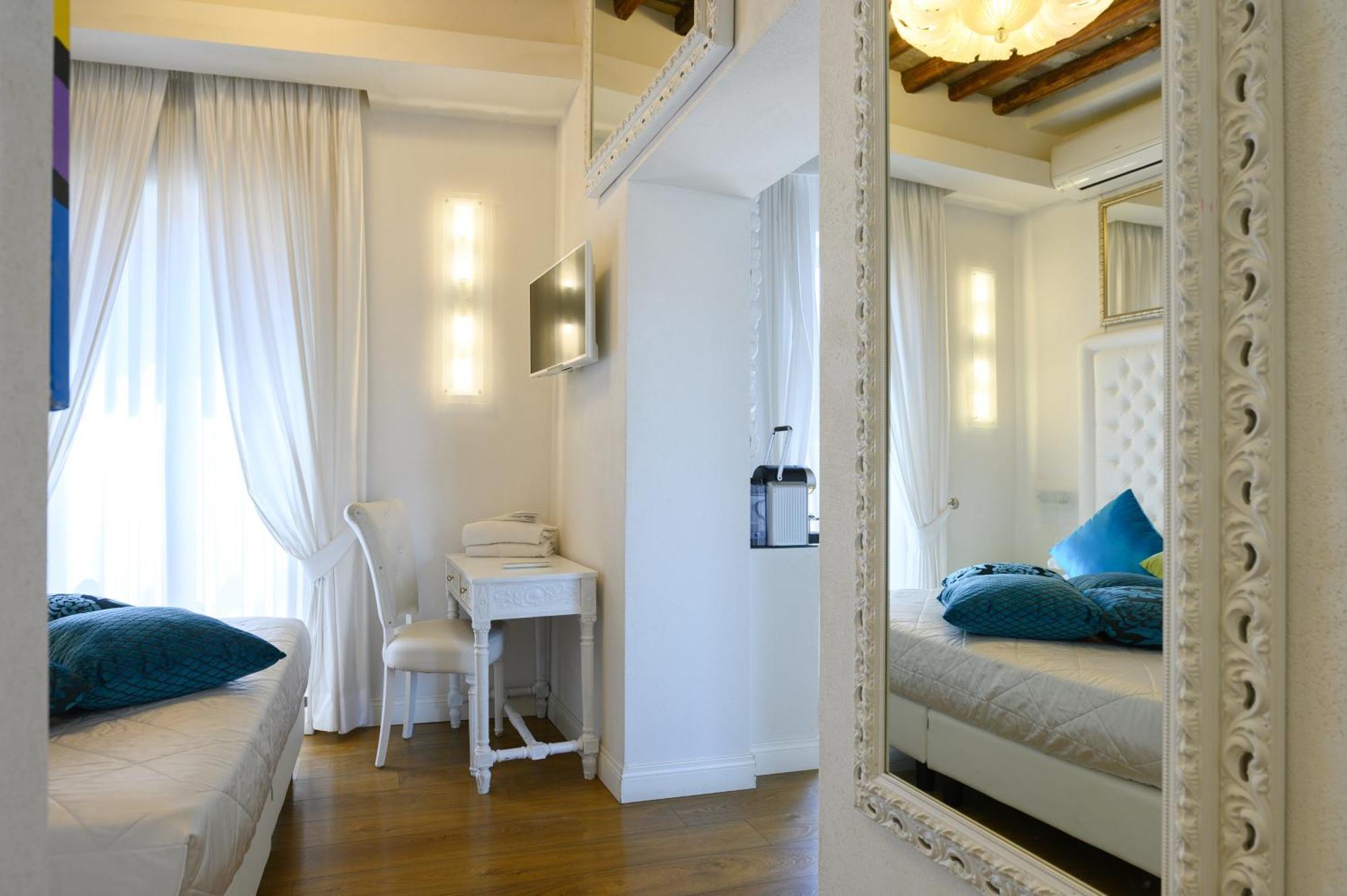 Domus Spagna Frattina Affittacamere Roma